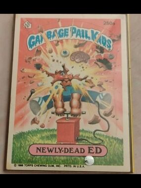 Garbage Pail Kids Newly-Dead Ed Trading Card - Pink